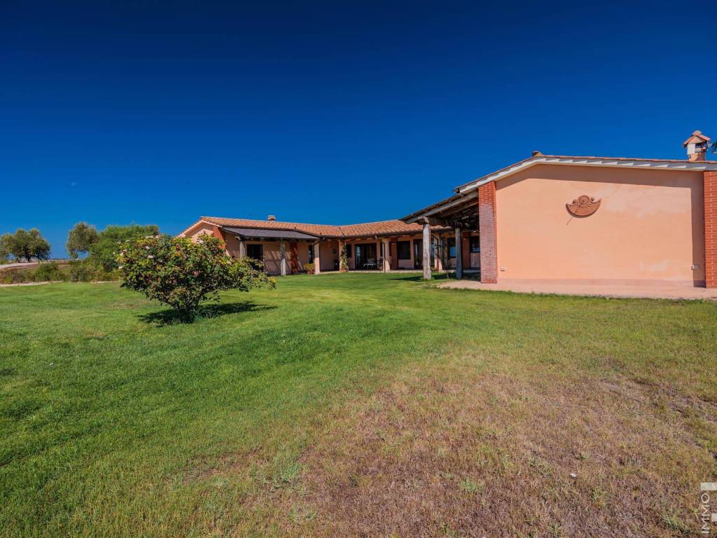 Villa a Orbetello in Strada Provinciale Talamone Est - Foto 3