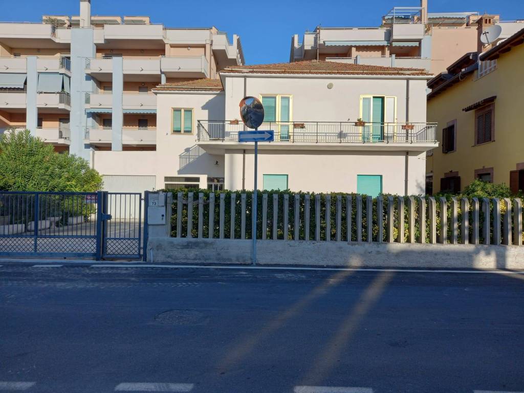 Villa a Montesilvano in Viale Abruzzo, 75 - Foto 3