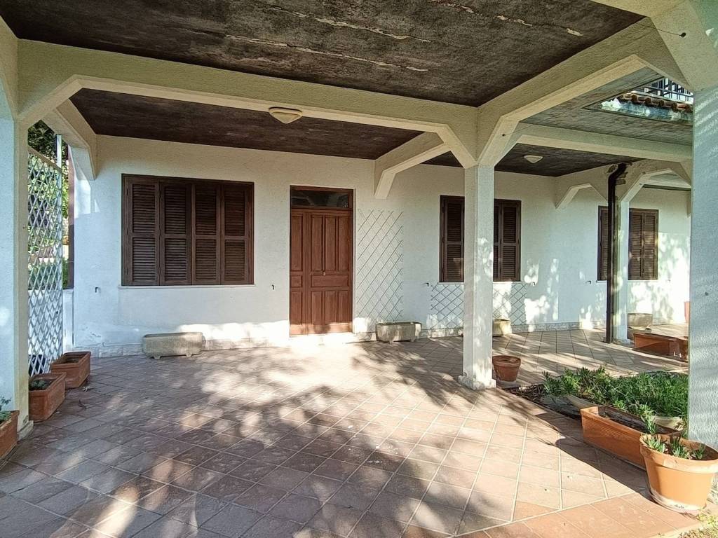 Villa a Larino in Via Vincenzo Cuoco, 76 - Foto 2