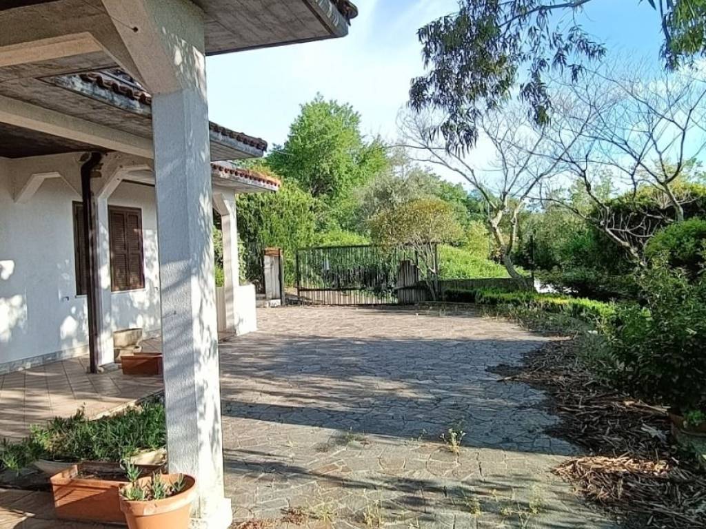 Villa a Larino in Via Vincenzo Cuoco, 76 - Foto 4