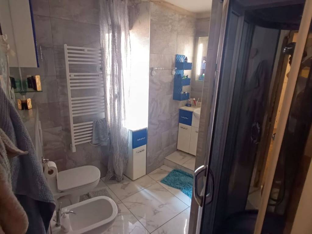 Appartamento a Cuasso al monte in Via Giuseppe Garibaldi, 34 - Foto 4