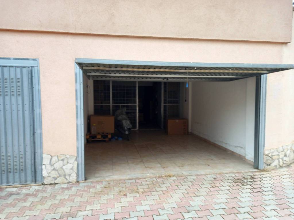 Box / garage a Avezzano in Via Madonna del Passo, 34 - Foto 2