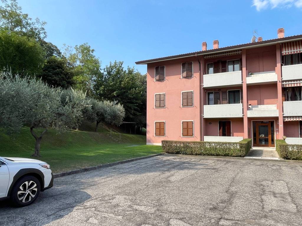 Appartamento a Bardolino in Via Don D. Lucchini, 18 - Foto 2