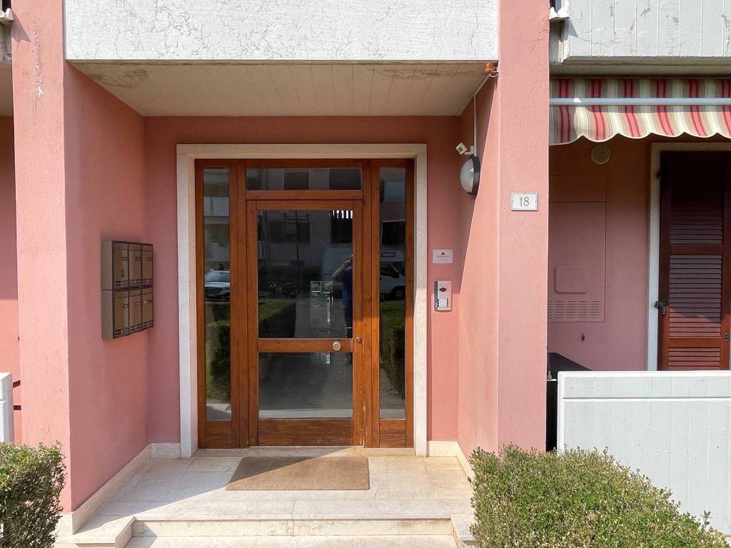 Appartamento a Bardolino in Via Don D. Lucchini, 18 - Foto 5