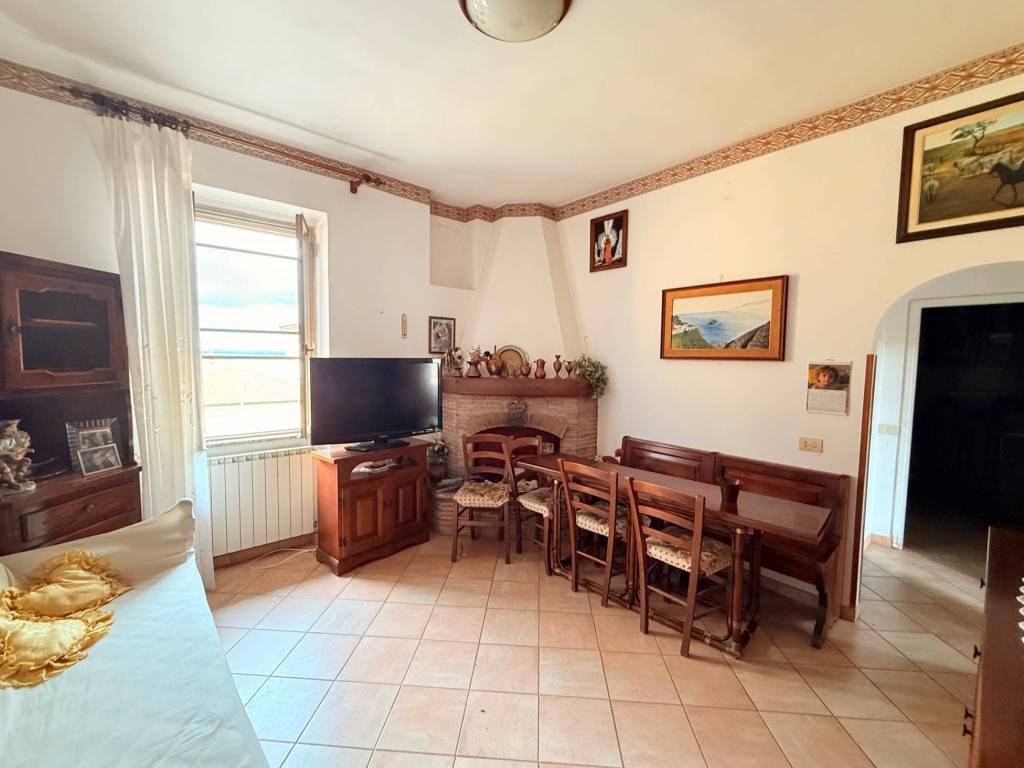 Appartamento a Orbetello in Via Oscar Fanteria - Foto 2