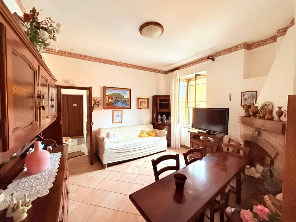 Appartamento a Orbetello in Via Oscar Fanteria - Foto 3