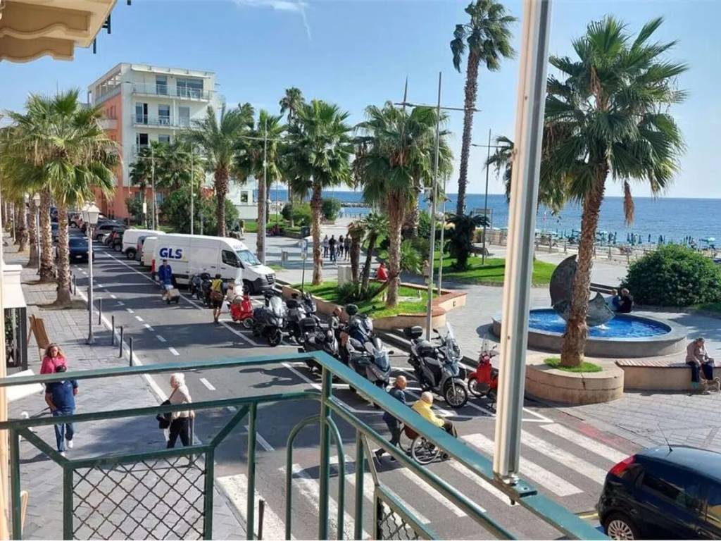 Appartamento a Loano in Corso Roma S.N.C. - Foto 4