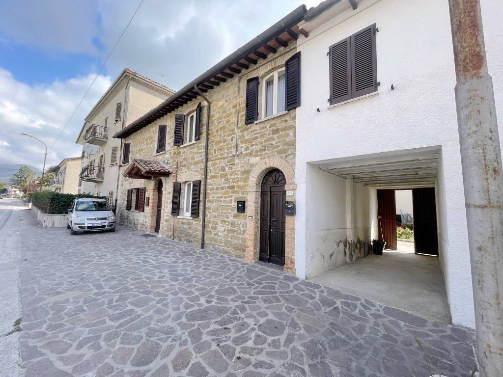 Casa indipendente a Gubbio in Via Europa - Foto 2