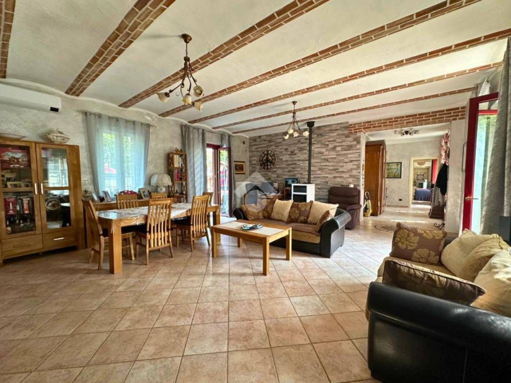 Villa a Bianzè in Via Livorno Ferraris, 34 - Foto 5