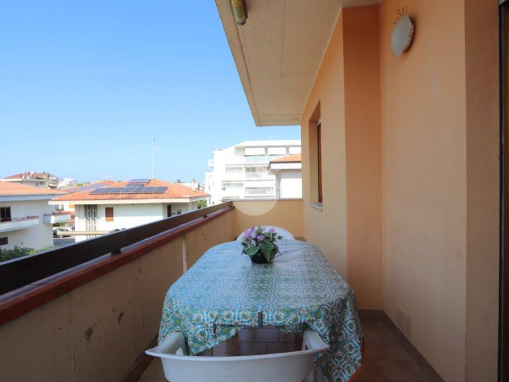 Appartamento a Tortoreto in Via raffaele paolucci, 4 - Foto 2