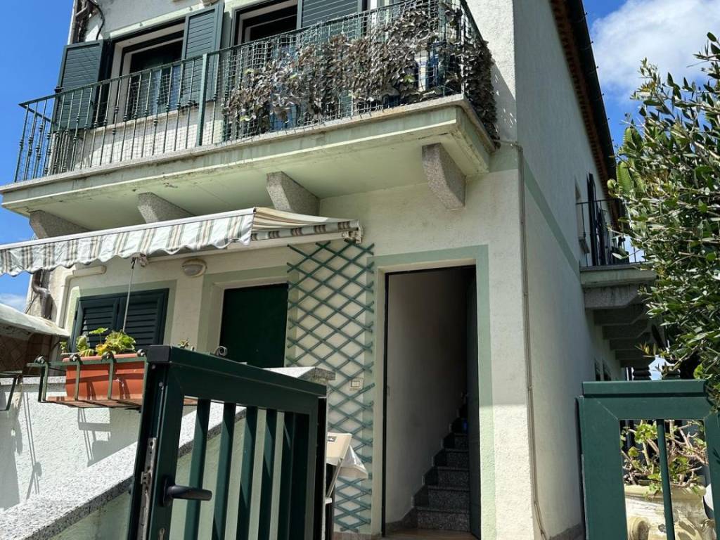 Appartamento a Arzachena in Via L. Fois - Foto 5
