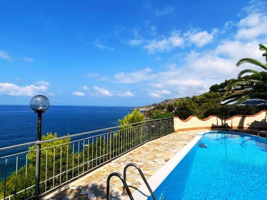 Villa a Scalea in Baia Del Carpino - Foto 2