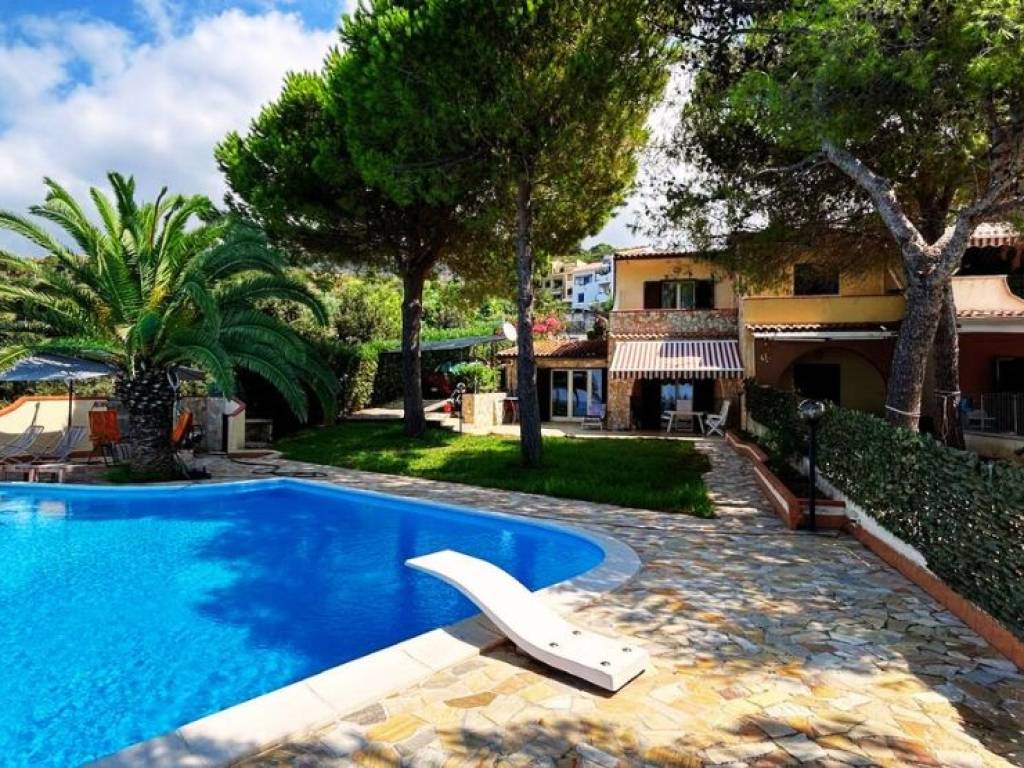 Villa a Scalea in Baia Del Carpino - Foto 3