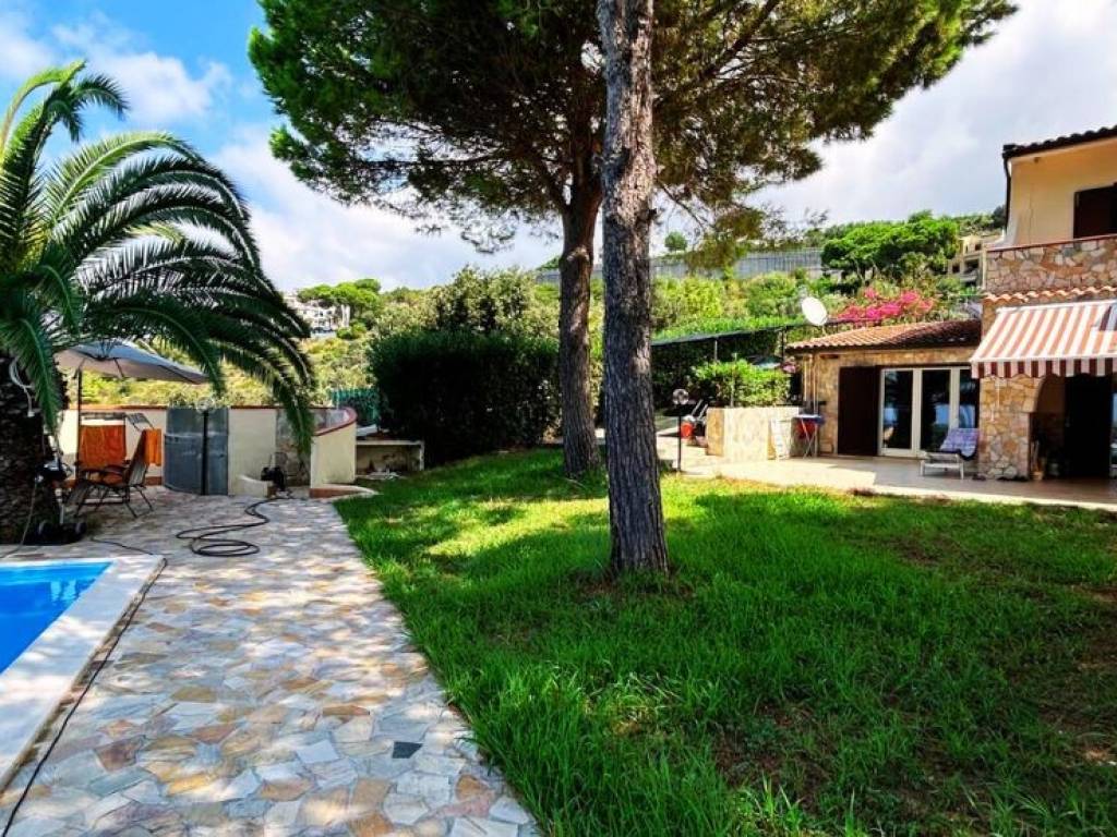 Villa a Scalea in Baia Del Carpino - Foto 4