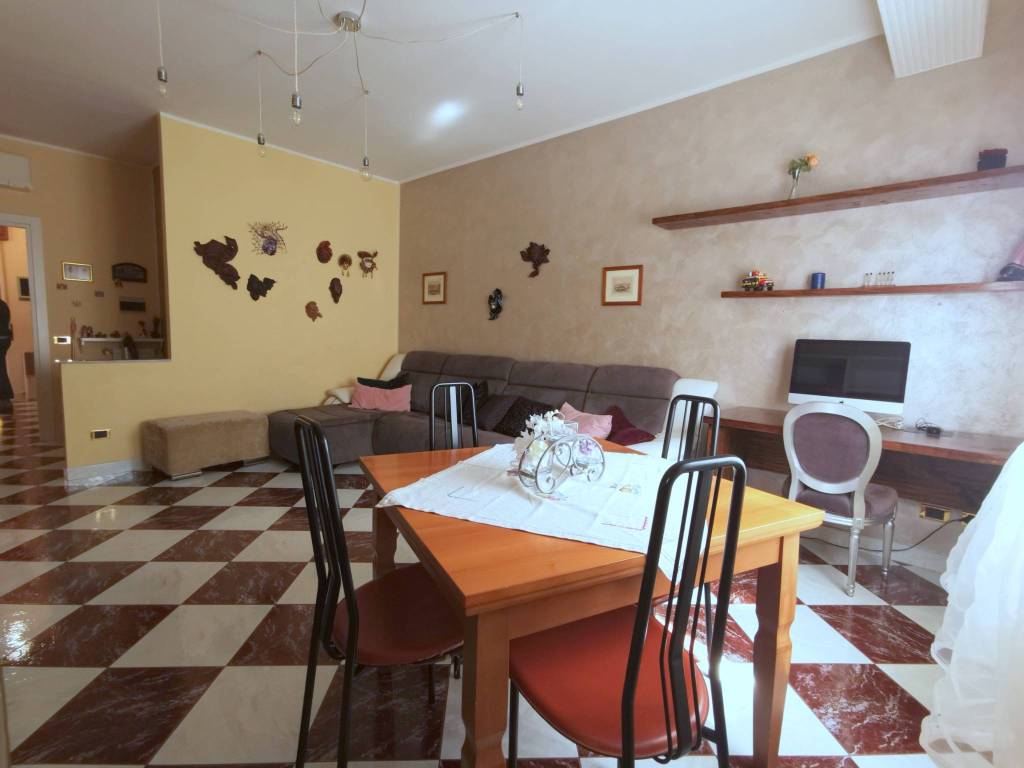 Appartamento a Piacenza in Viale Dante Alighieri - Foto 4