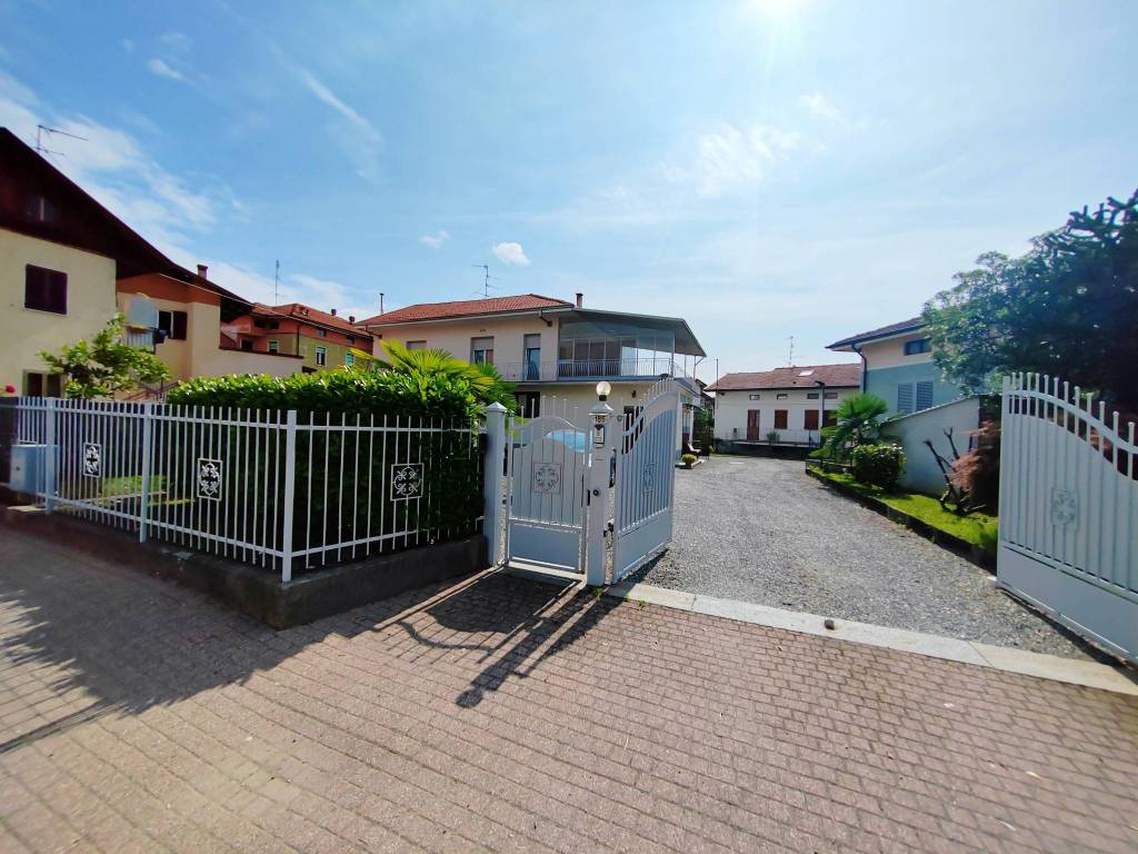 Villa a Occhieppo inferiore in Via Martiri della Libertà, 185 - Foto 5