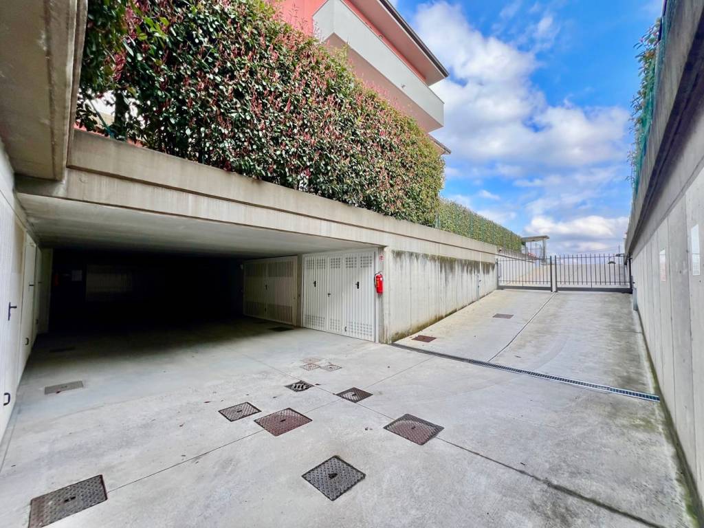 Box / garage a Mozzate in Via Don Luigi Sturzo , 45 - Foto 2