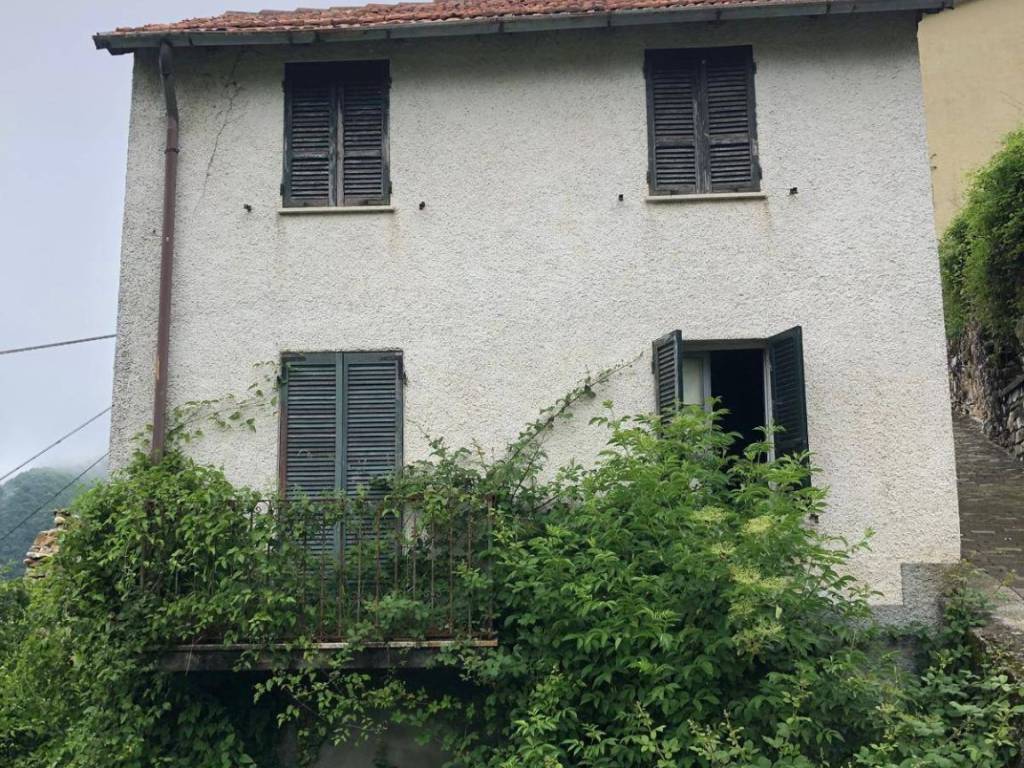 Casa indipendente a Zerba in frazione Vezimo - Foto 3