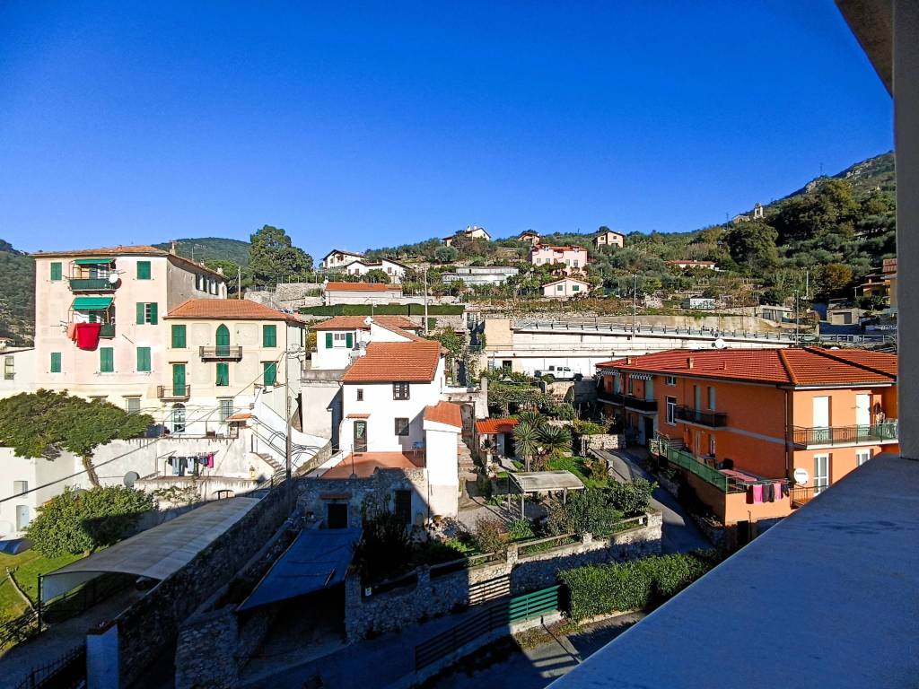 Appartamento a Finale ligure in Via Fiume, 1 - Foto 2