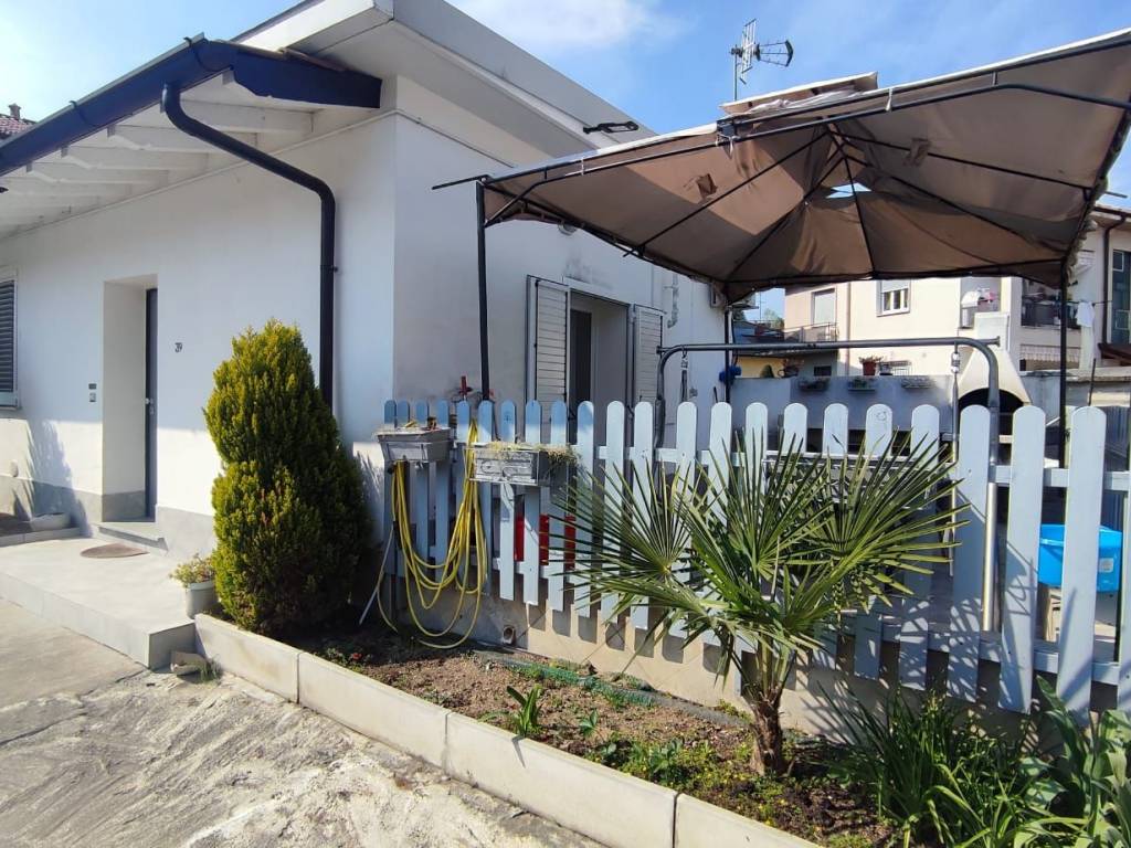 Casa indipendente a Mariano comense in Via Giacomo Matteotti - Foto 2
