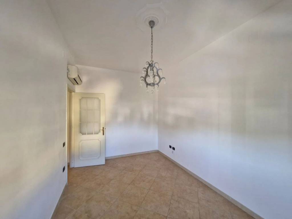 Villa a Cagliari in Via Evangelista Torricelli No Number - Foto 4