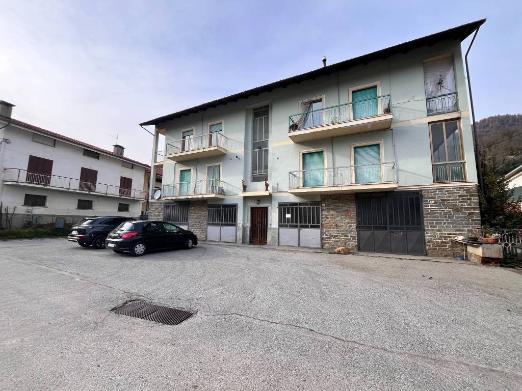 Appartamento a Brossasco in Via Dante Alighieri, 9 - Foto 2