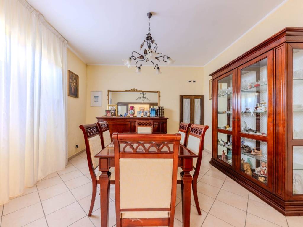 Appartamento a Capodimonte in Via Roma, 75 - Foto 4