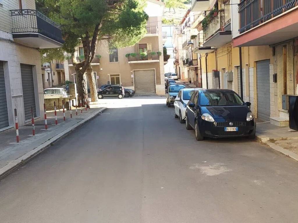 Box / garage a San marco in lamis in Via Don Michele Giuliani, 11 - Foto 2