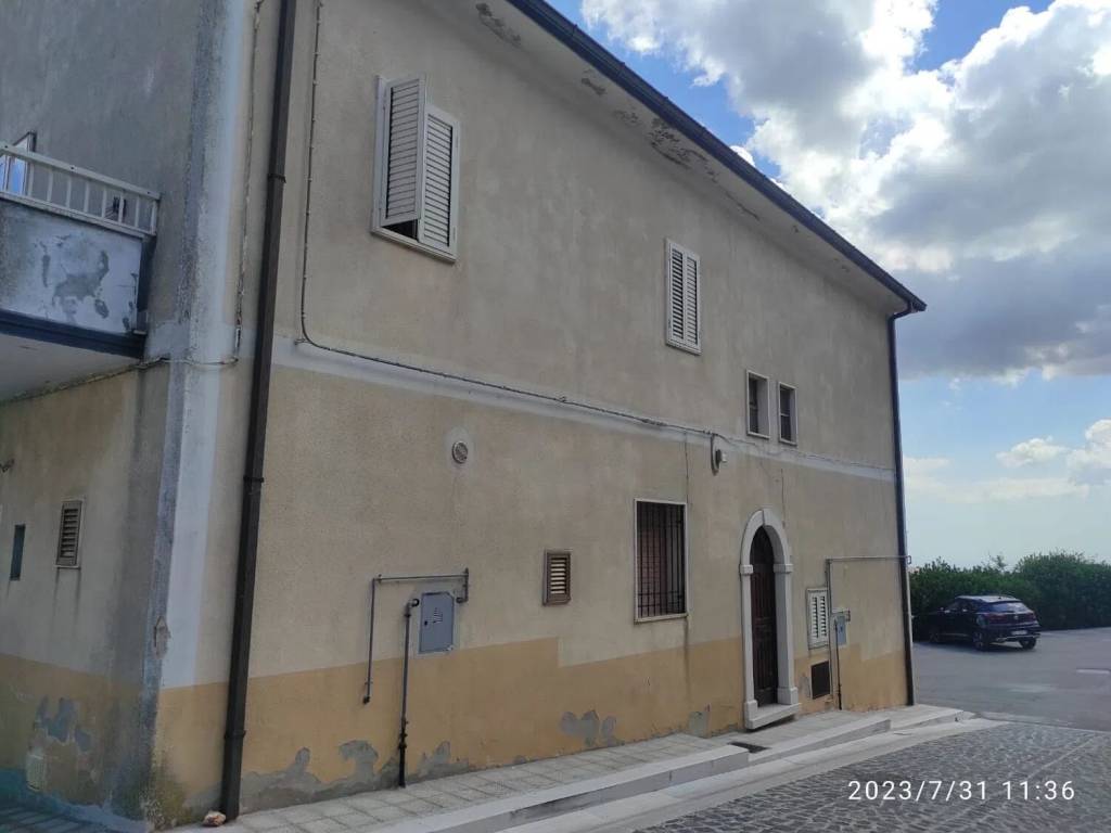 Appartamento a Rignano garganico in Via Nazionale, 7 - Foto 2