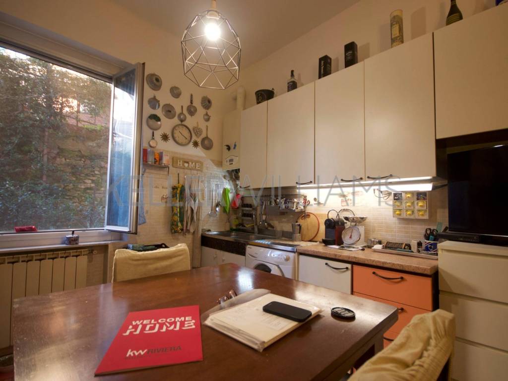 Appartamento a Genova in Via delle Gavette, 54 - Foto 5