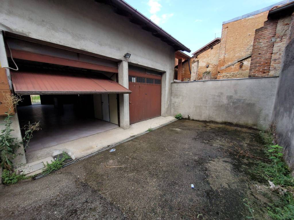 Immobile a Rovello porro in Piazza Alessandro Porro, 8 - Foto 4