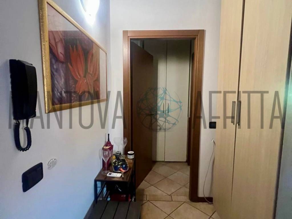 Appartamento a Mantova in Via Fratelli Grioli - Foto 2