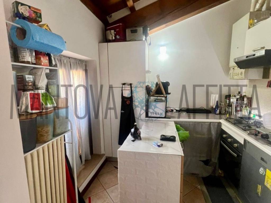 Appartamento a Mantova in Via Fratelli Grioli - Foto 4