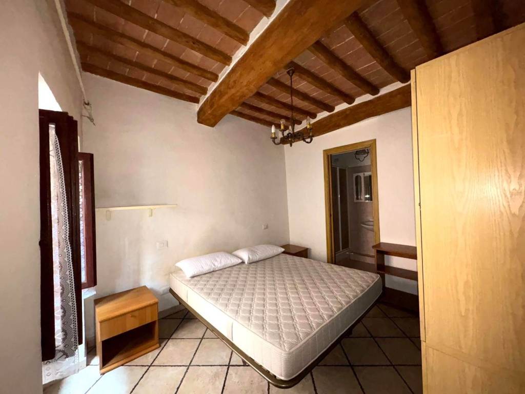 Appartamento a Poggibonsi in Via Vittorio Veneto - Foto 4