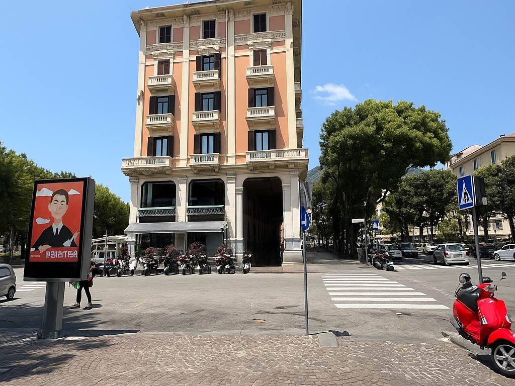 Appartamento a Salerno in Via Roma , 61 - Foto 2