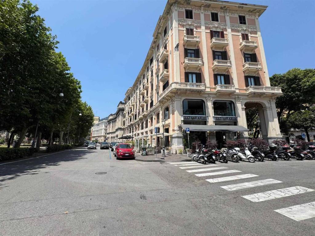 Appartamento a Salerno in Via Roma , 61 - Foto 4