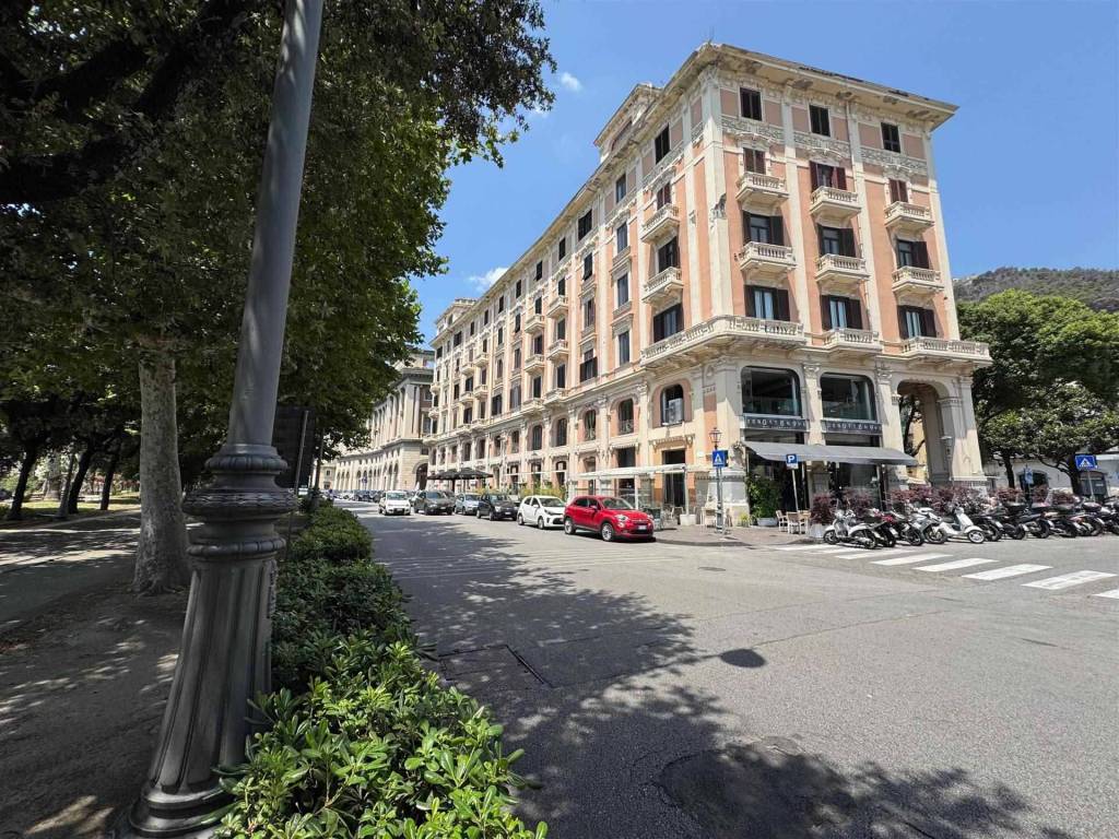 Appartamento a Salerno in Via Roma , 61 - Foto 5