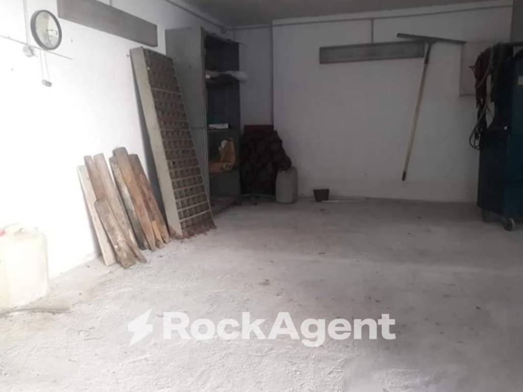 Box / garage a Scafati in Via Roma, 103 - Foto 4