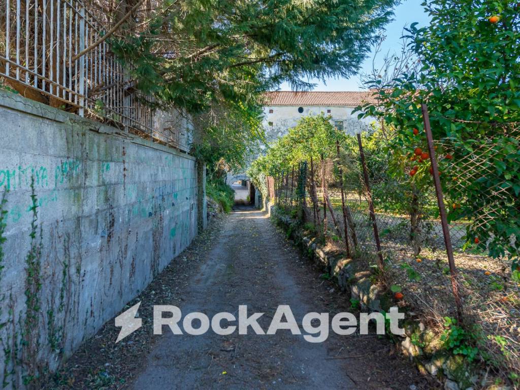Terreno a Sant'egidio del monte albino in Piazza Giovan Battista Ferraioli, 5 - Foto 3