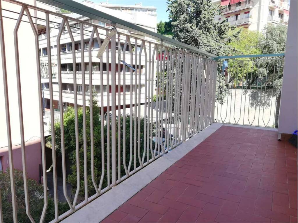 Appartamento a Genova in VIA GIUSEPPE SAPETO - Foto 2