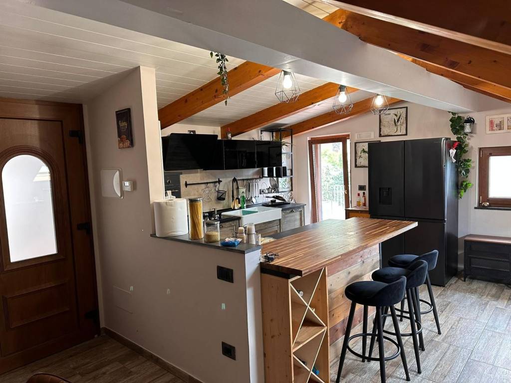 Appartamento a Cava de' tirreni in Via Oreste di Benedetto - Foto 5