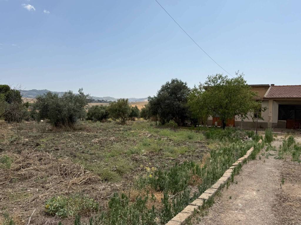 Casa indipendente a Caltanissetta in contrada Borgo Petilia - Foto 4