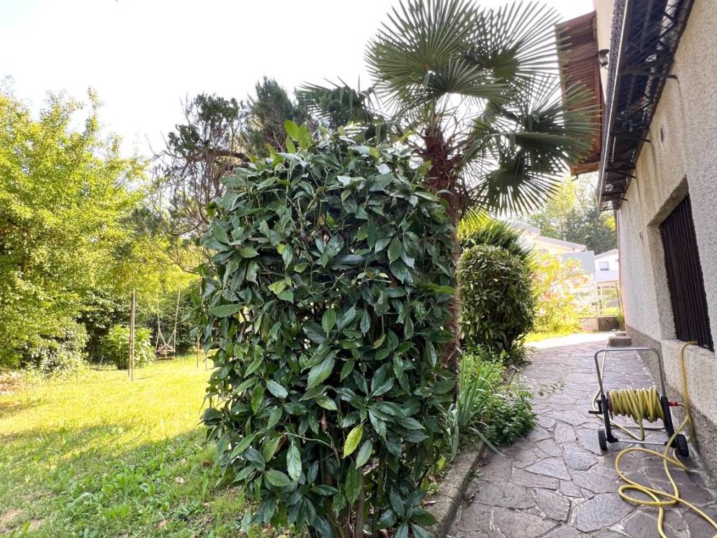 Villa a Olgiate comasco in Via Monte Oliveto, 2 - Foto 5