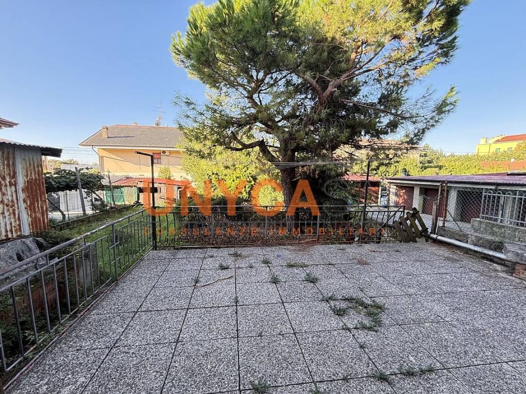 Appartamento a Verona in Via Antonio Salieri - Foto 3