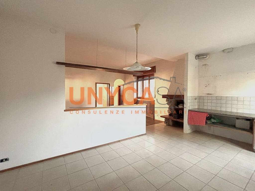 Appartamento a Verona in Via Antonio Salieri - Foto 4