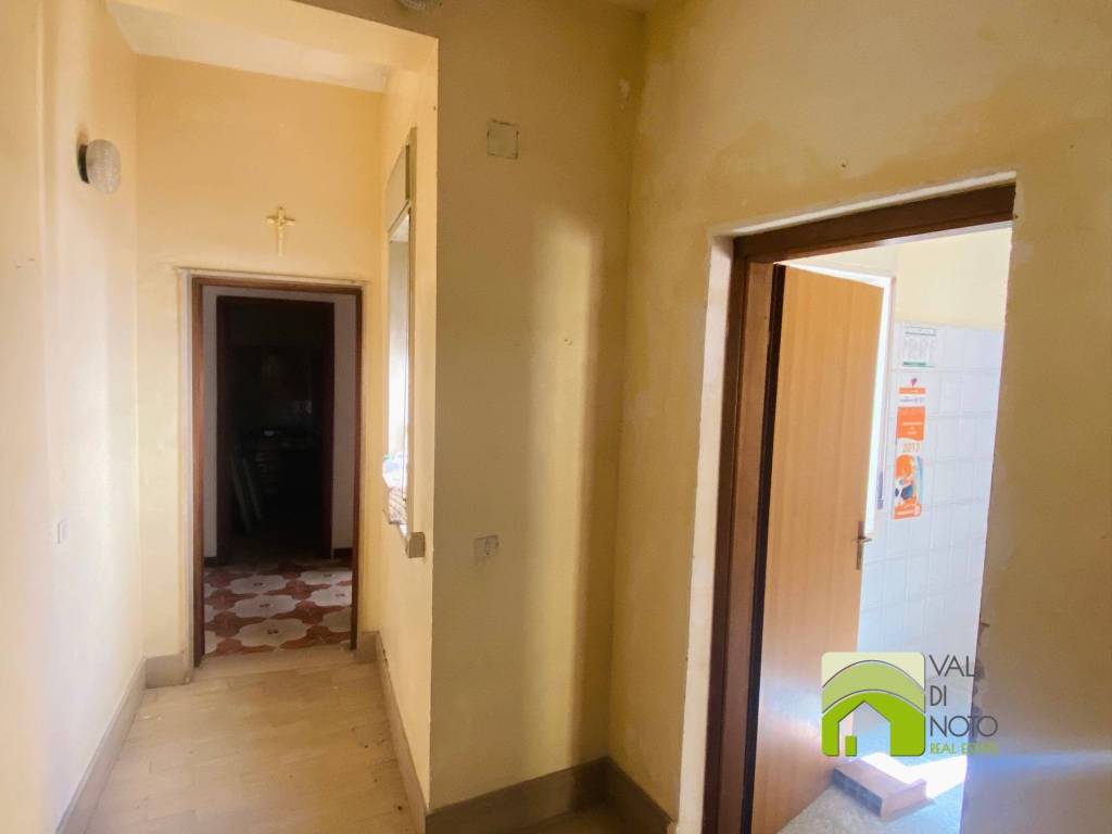 Casa indipendente a Noto in Via Angelo Cavarra - Foto 3
