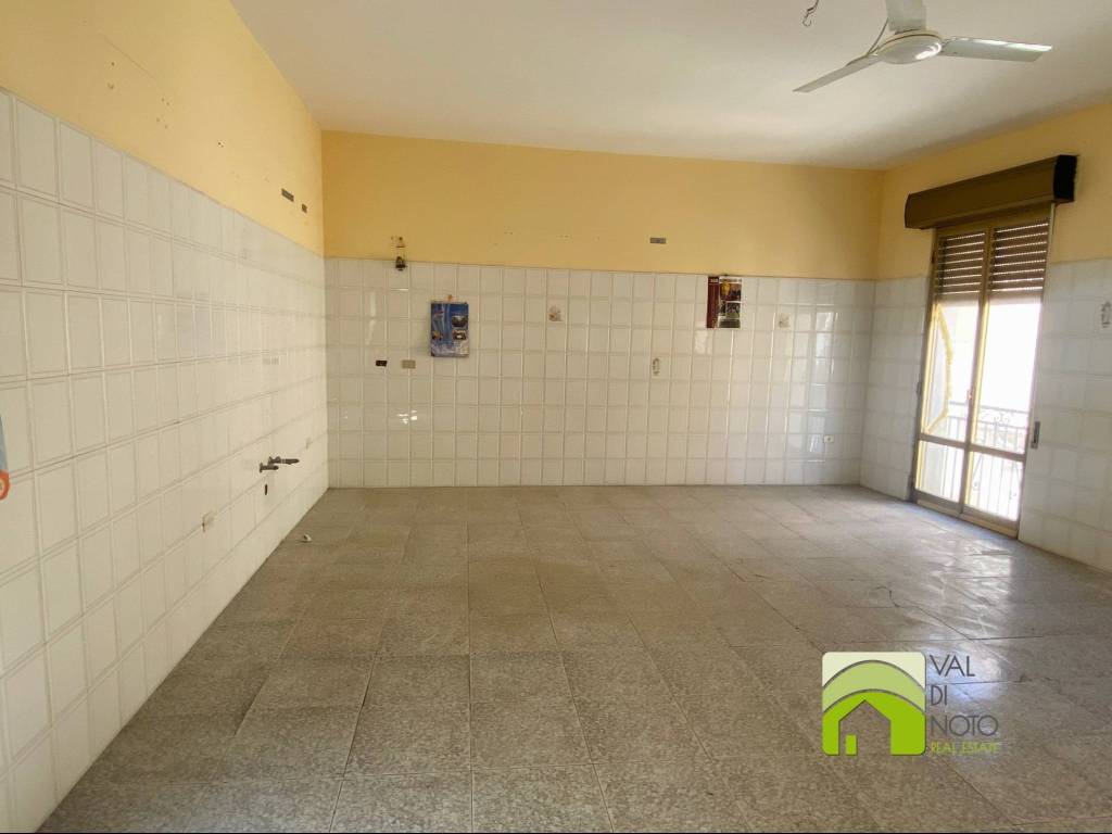 Casa indipendente a Noto in Via Angelo Cavarra - Foto 4