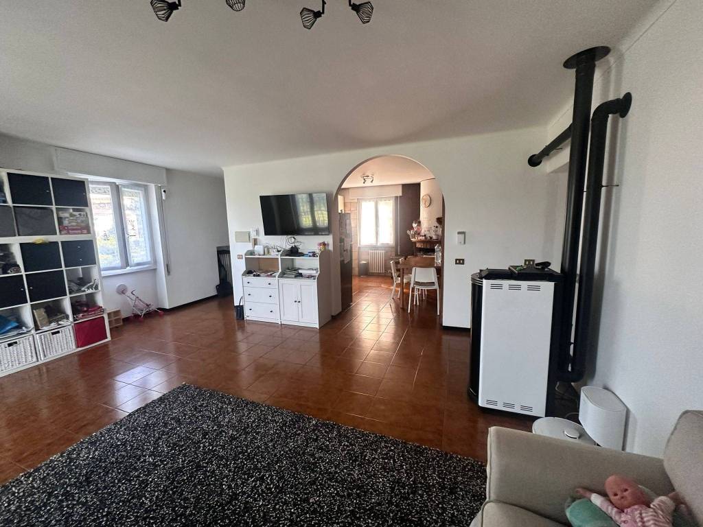Appartamento a Faloppio in Via Vittorio Veneto, 46 - Foto 5