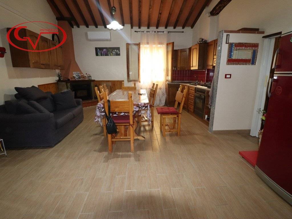 Appartamento a Montevarchi in Via Isidoro del Lungo - Foto 4