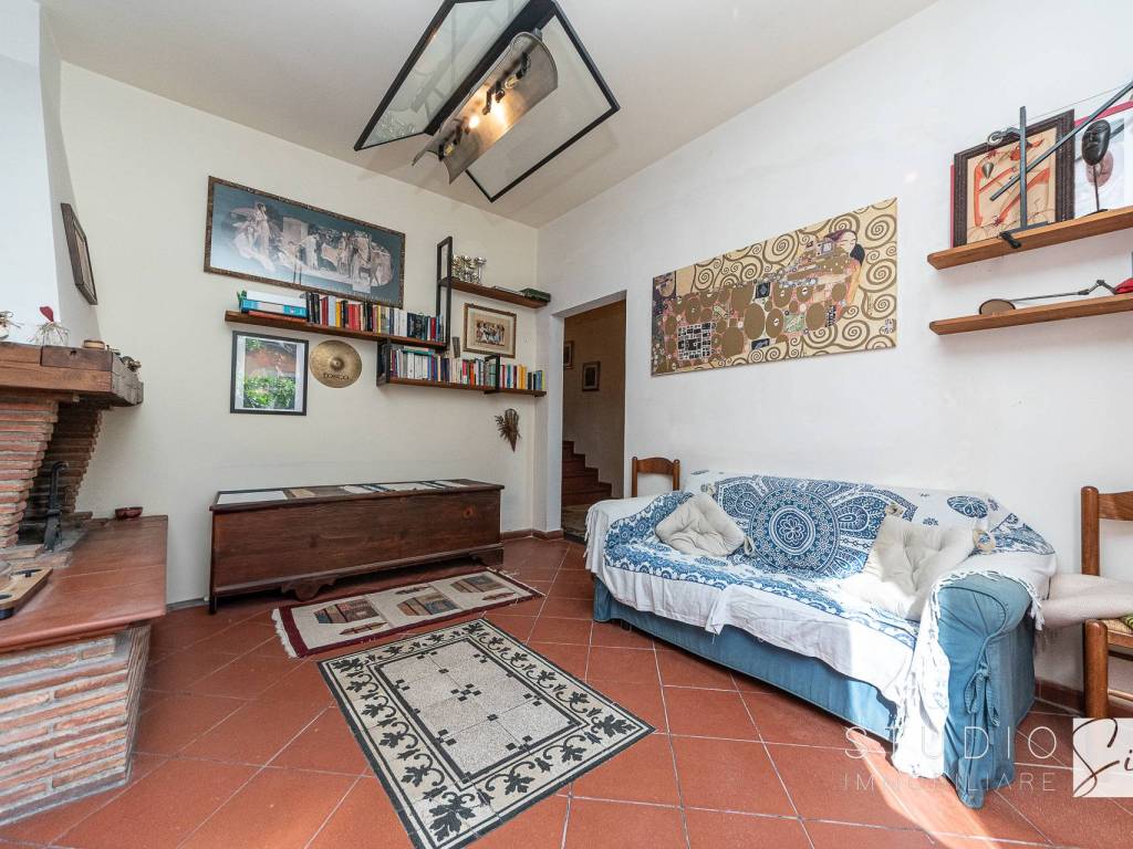 Casa indipendente a Pistoia in Via Cesare Beccaria - Foto 4